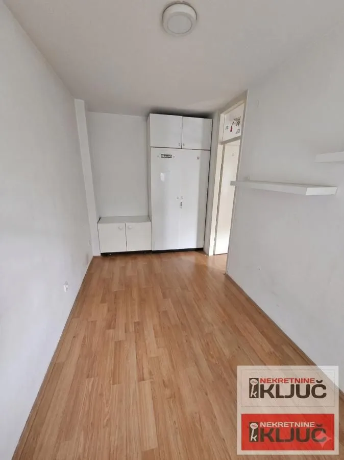 Prodaja, dvosoban stan, 58m², Sajmište, Novi Sad