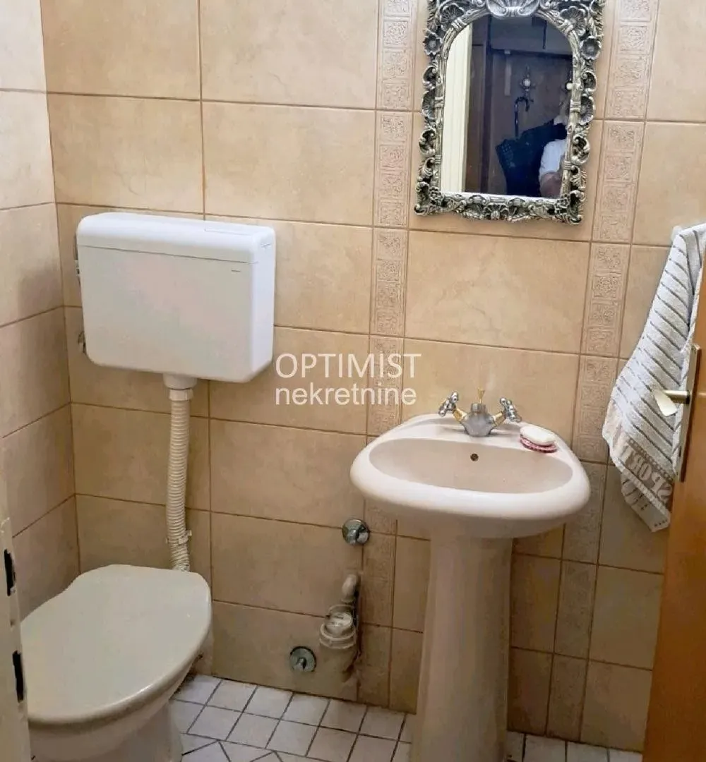 Prodaja, dvosoban stan, 73m², Vračar Sve Podlokacije, Beograd