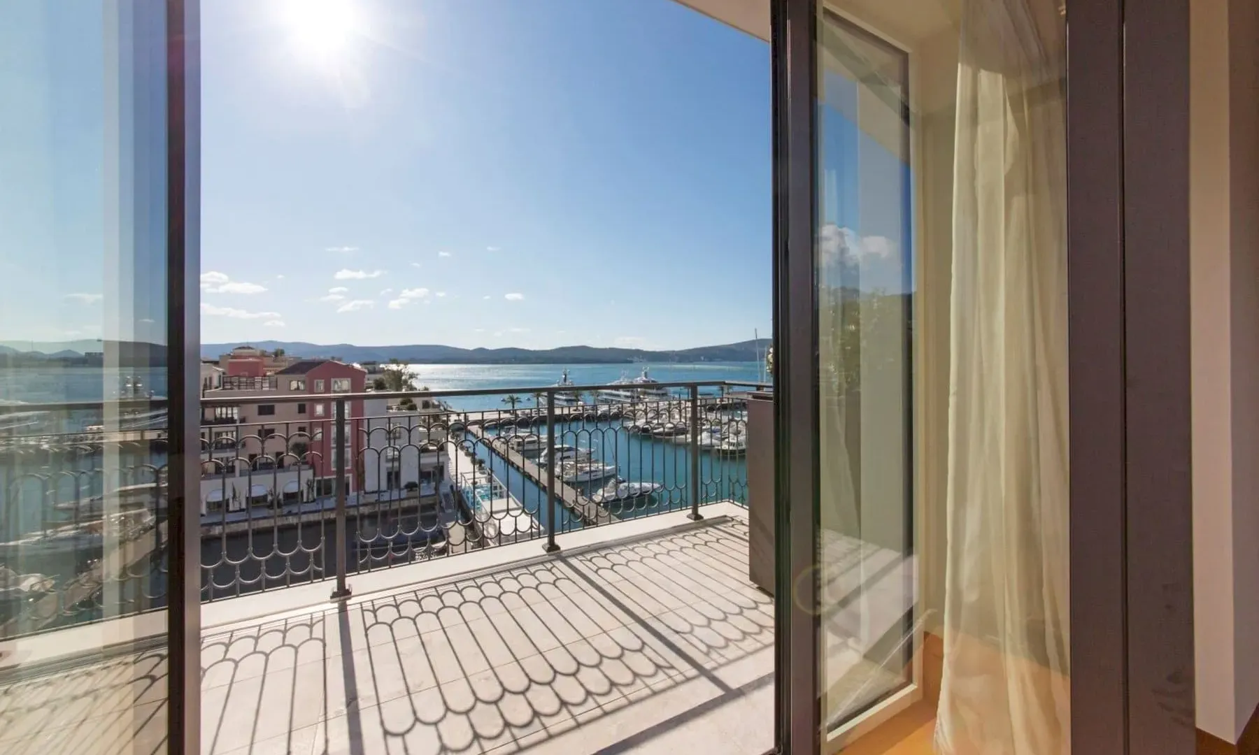 Sale, three bedroom apartment, 236m², Porto Montenegro, Tivat