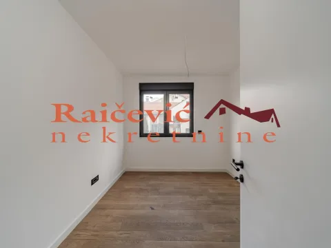 Sale, four bedroom apartment, 75m², Zvezdara Sve Podlokacije, Beograd - image 11