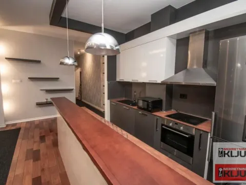 Prodaja, četvorosoban stan, 115m², Bulevar Evrope, Novi Sad Sve Podlokacije - image 4