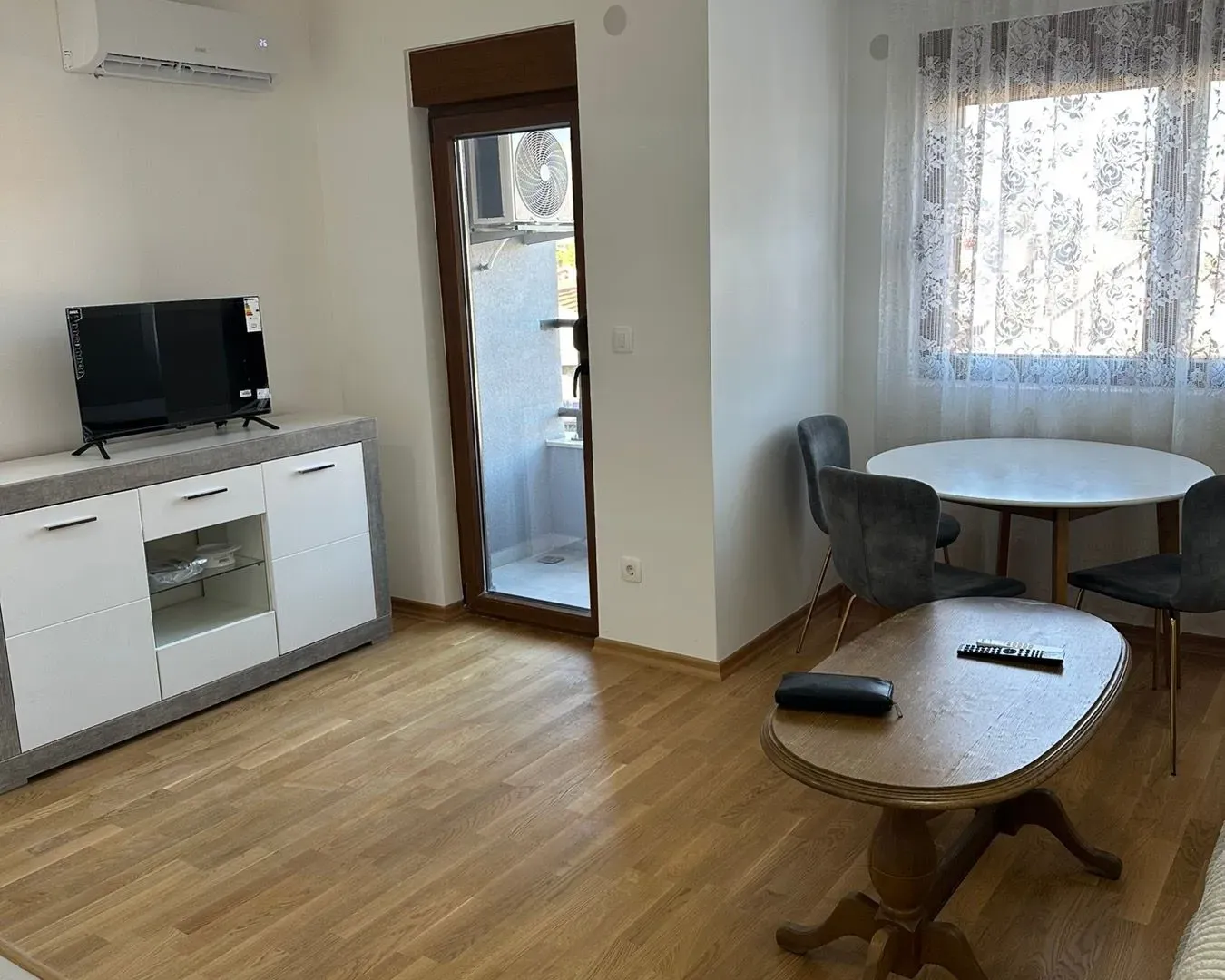 Rent, studio apartment, 29m², Stari Aerodrom, Podgorica