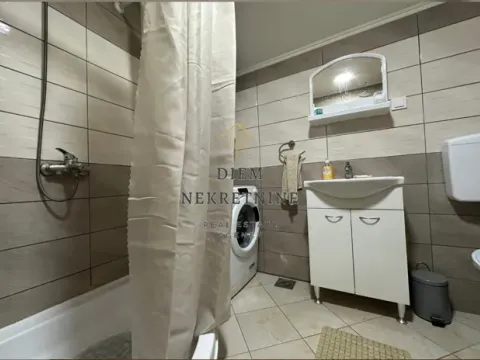 Rent, two bedroom apartment, 52m², Stari Aerodrom, Podgorica - image 11