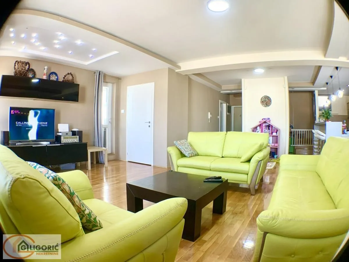 Sale, four bedroom apartment, 157m², Bul Kralja Aleksandra, Zvezdara Sve Podlokacije