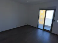 Prodaja, dvosoban stan, 80m², Pobrežje, Podgorica - image 7