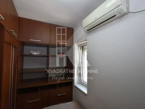 Izdavanje, dvosoban stan, 60m², Centar, Podgorica - image 8