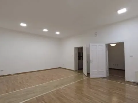 Izdavanje, četvorosoban stan, 80m², Stari Grad, Beograd - image 2