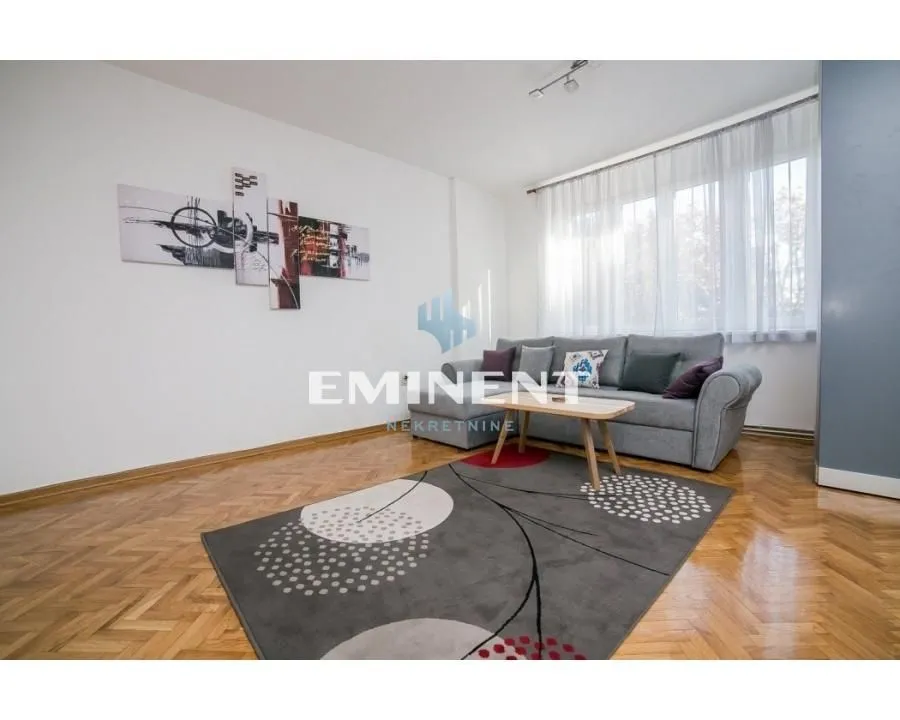Izdavanje, trosoban stan, 96m², Stari Grad, Beograd