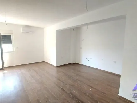 Sale, one bedroom apartment, 47m², Rozino, Budva - image 4