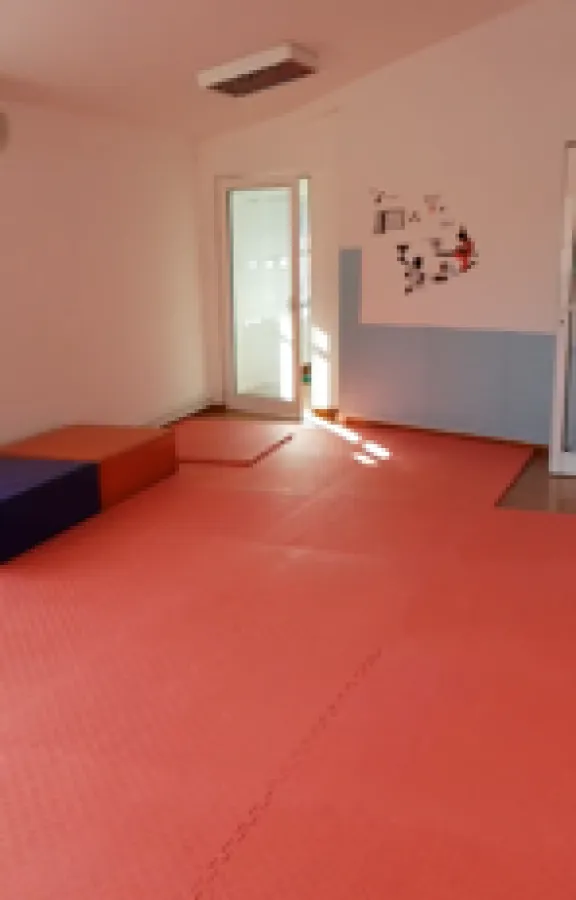 Rent, office space, 500m², Kneževac, Beograd