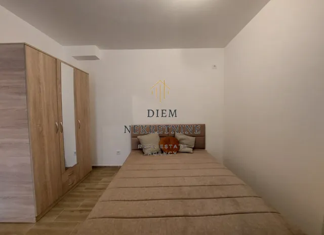 Izdavanje, jednosoban stan, 47m², Igalo, Herceg Novi