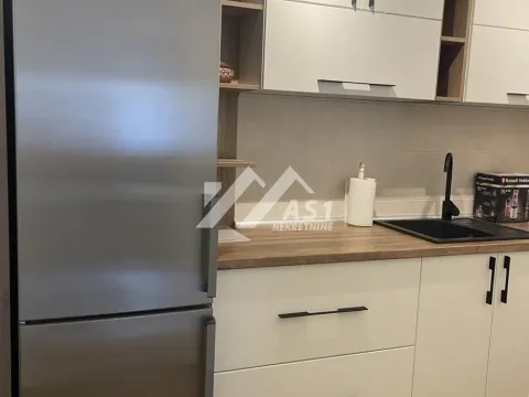 Izdavanje, trosoban stan, 100m², Centar, Novi Sad - image 3