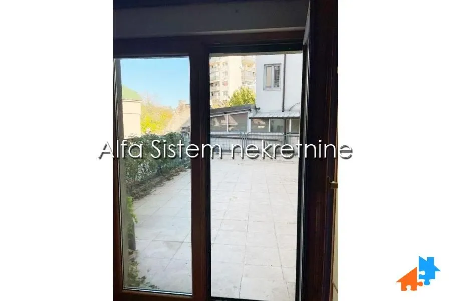 Izdavanje, trosoban stan, 65m², Južni Bulevar, Vračar Sve Podlokacije