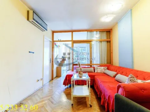 Sale, three bedroom apartment, 71m², Hala Pionir, Palilula Sve Podlokacije