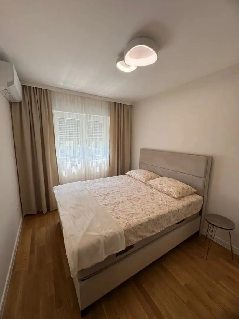 Rent, one bedroom apartment, 41m², Pobrežje, Podgorica