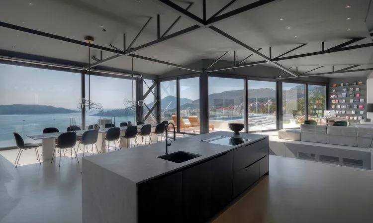 Prodaja, stan, 1000m², Rafailovići, Budva