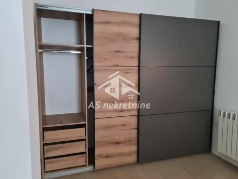 Izdavanje, stan, 240m², Savski Venac, Beograd - image 17