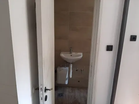 Izdavanje, poslovni prostor, 70m², Stari Grad, Beograd - image 8