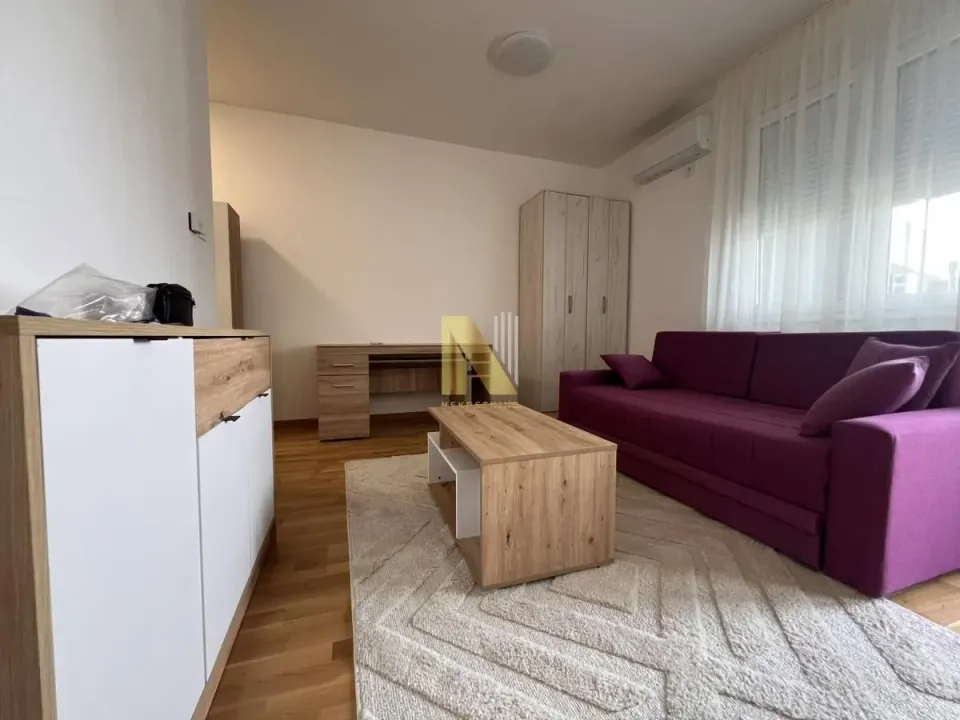 Rent, studio apartment, 30m², Avijatičarsko naselje, Novi Sad Sve Podlokacije