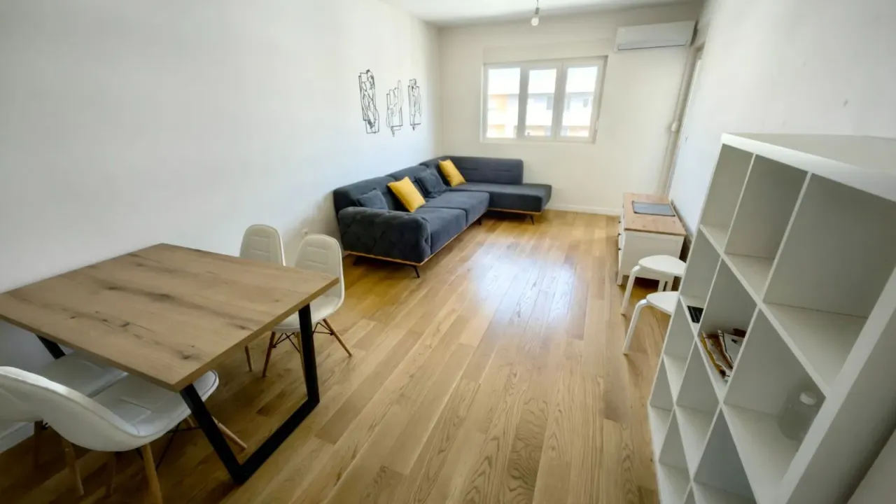 Prodaja, jednosoban stan, 49m², Central Point, Podgorica