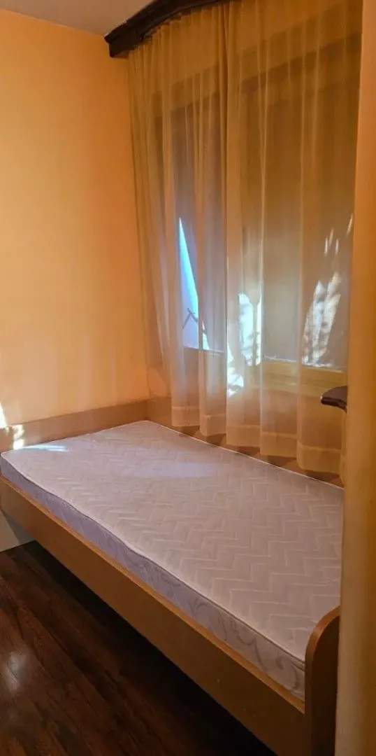Izdavanje, dvosoban stan, 67m², Preko Morače, Podgorica