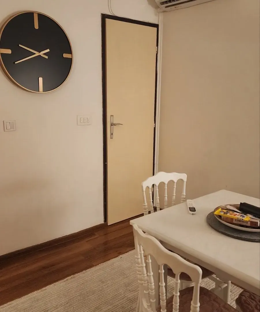Izdavanje, jednosoban stan, 42m², Dobrota, Kotor