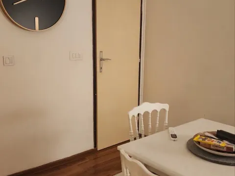 Izdavanje, jednosoban stan, 42m², Dobrota, Kotor - image 4