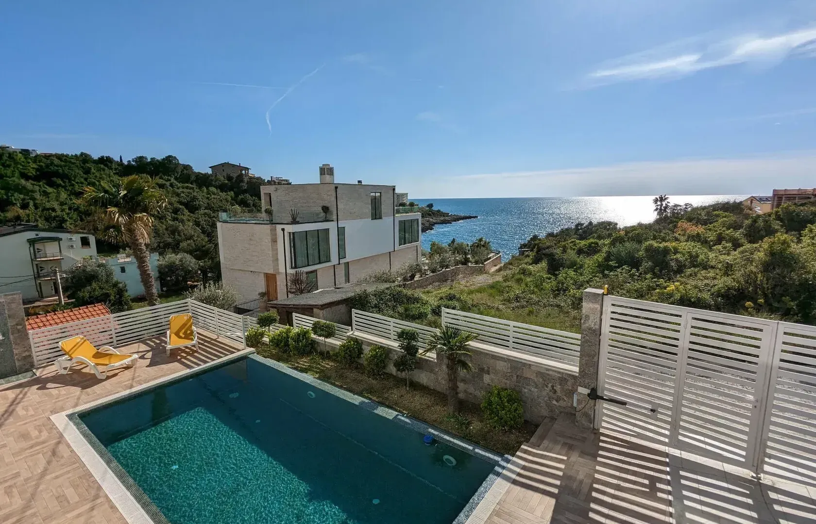 Sale, house, 365m², Utjeha, Bar