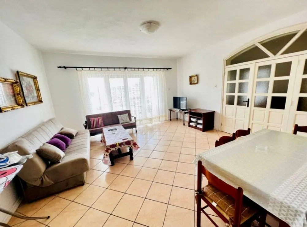 Sale, house, 380m², Šušanj, Bar