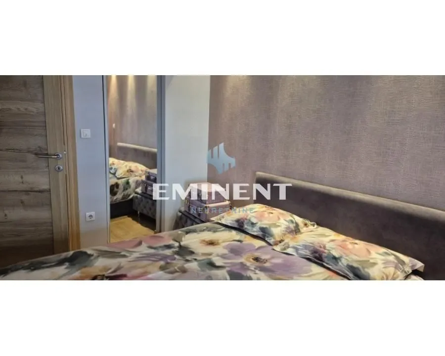 Izdavanje, dvosoban stan, 54m², Crveni Krst, Beograd