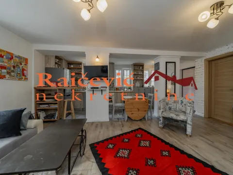 Izdavanje, kuća, 80m², Cvetni Trg, Vračar Sve Podlokacije - image 6