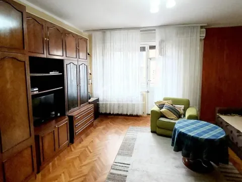 Izdavanje, jednosoban stan, 38m², Kalenić Pijaca, Vračar Sve Podlokacije - image 3