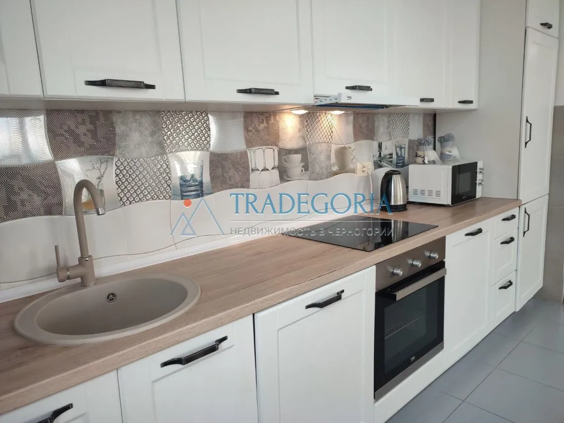 Prodaja, dvosoban stan, 97m², Dobra Voda, Bar