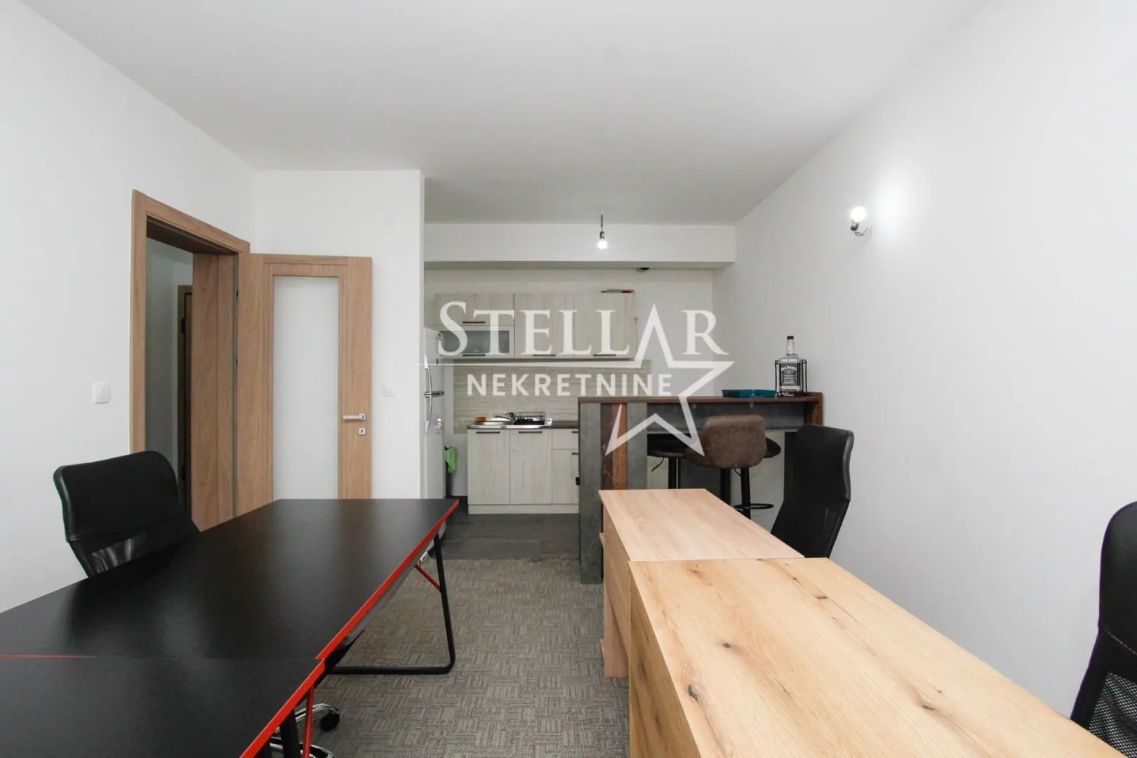 Rent, office space, 70m², Master Kvart, Podgorica