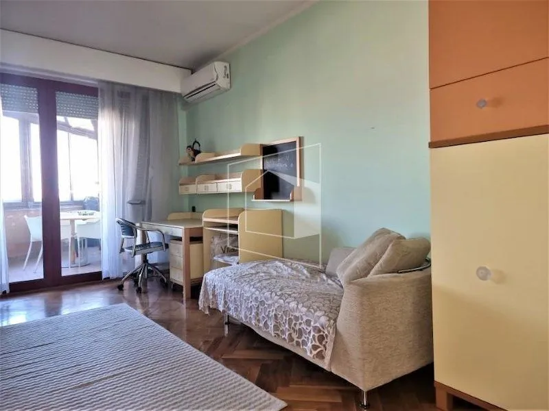Prodaja, stan, 280m², Preko Morače, Podgorica