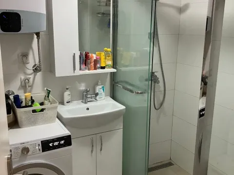 Sale, one bedroom apartment, 59m², Blok 5, Podgorica - image 5