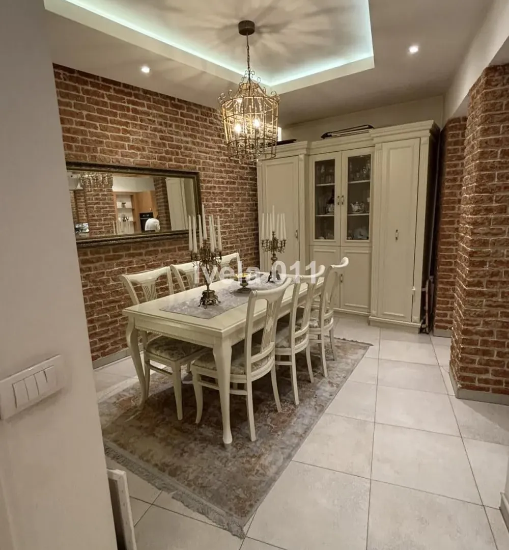 Prodaja, trosoban stan, 95m², Stari Grad, Beograd