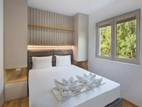 Sale, two bedroom apartment, 55m², Bečići, Budva - image 4