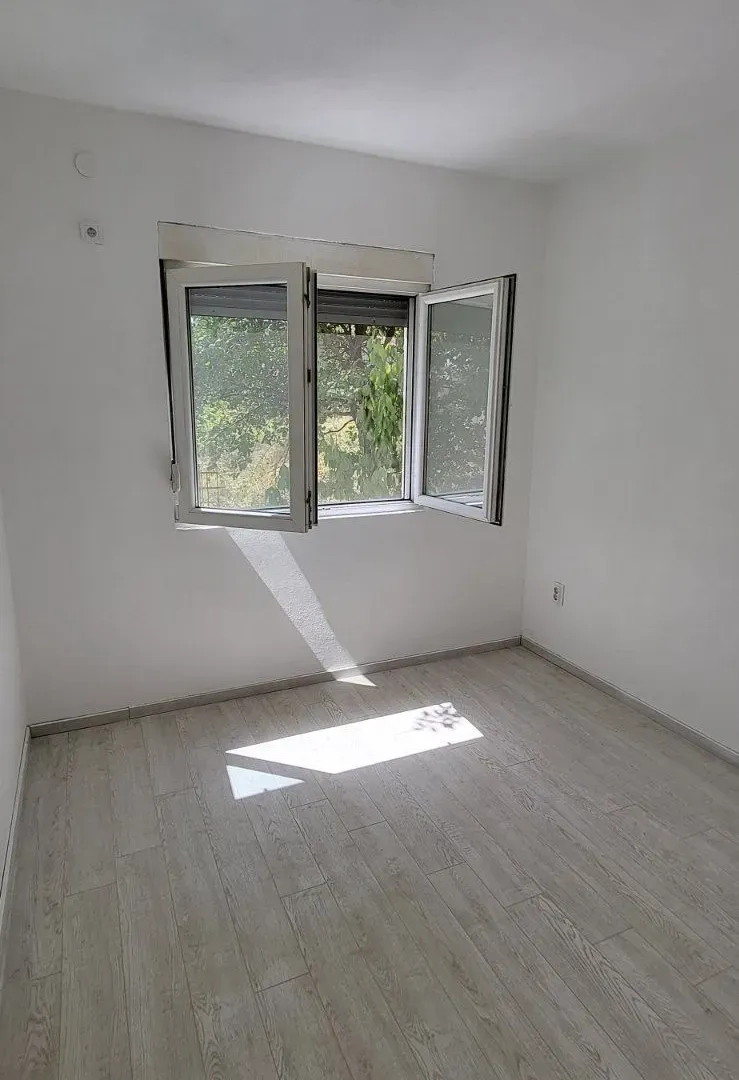 Rent, apartment, 60m², Podgorica, Crna Gora
