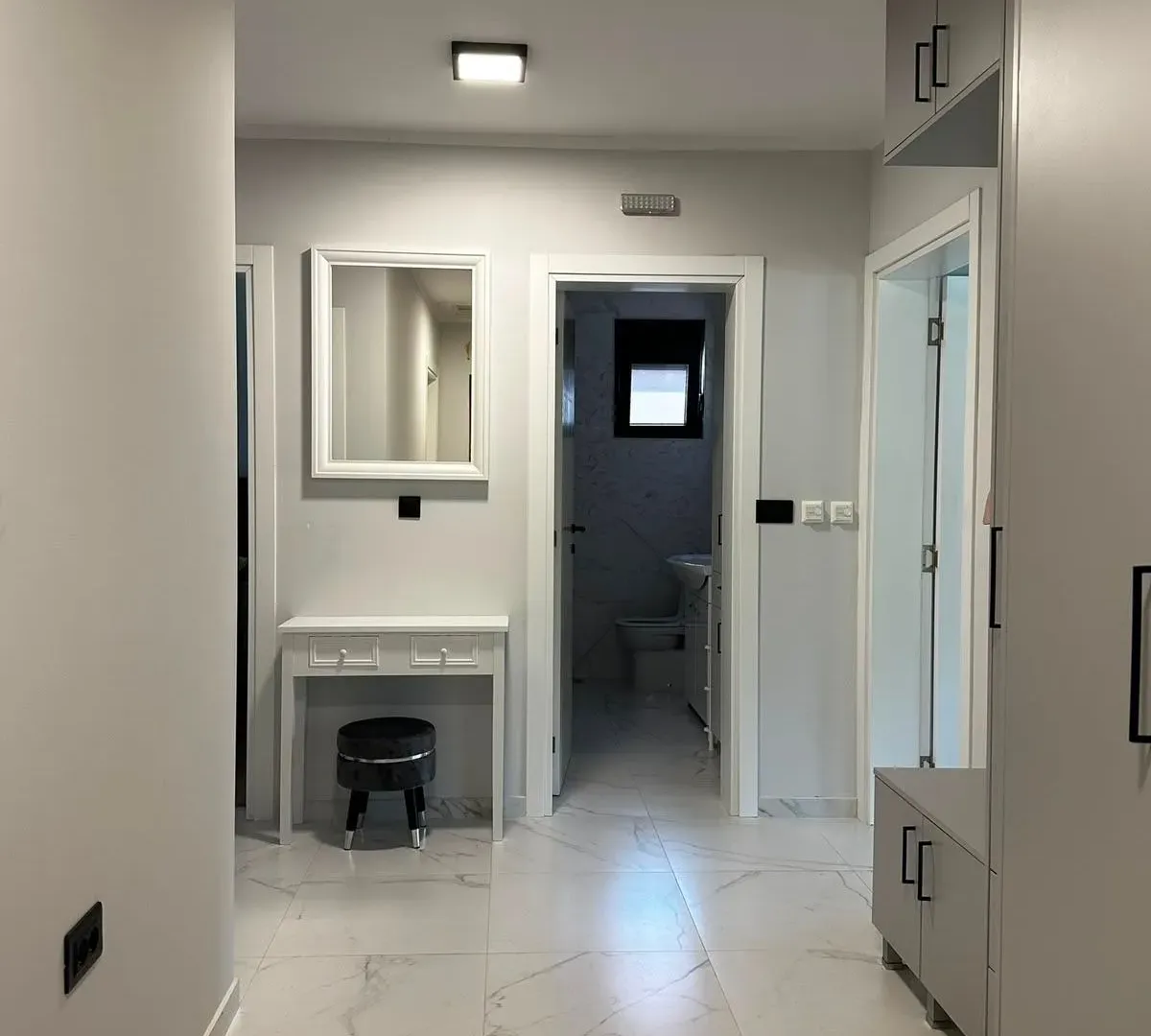 Rent, house, 160m², Pričelje, Podgorica