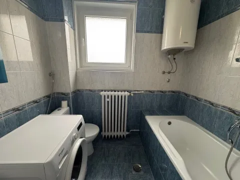 Izdavanje, poslovni prostor, 135m², Senjak, Beograd - image 13