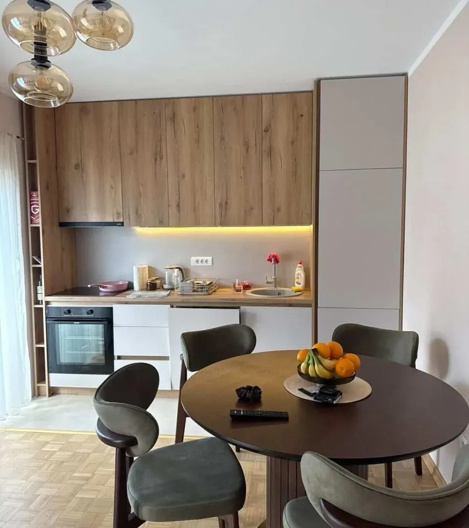 Rent, two bedroom apartment, 50m², Dobrota, Kotor
