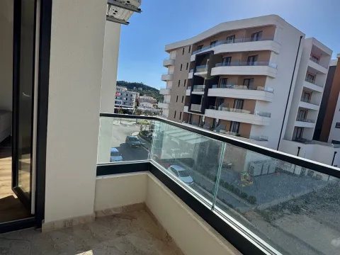 Stan in Velika Plaža