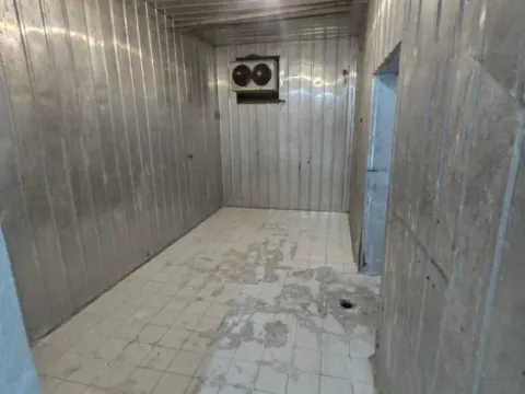 Izdavanje, poslovni prostor, 200m², Dajbabe, Podgorica - image 10