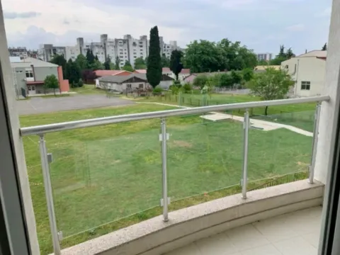 Izdavanje, dvosoban stan, 74m², Zabjelo, Podgorica - image 8