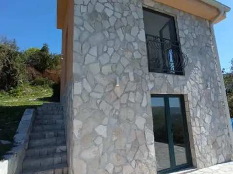 Izdavanje, kuća, 80m², Tivat, Crna Gora - image 4