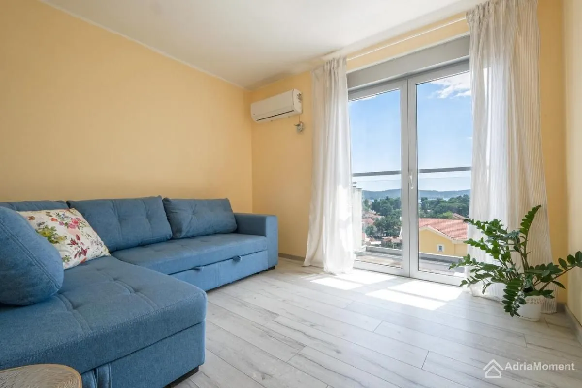Prodaja, trosoban stan, 116m², Centar, Tivat