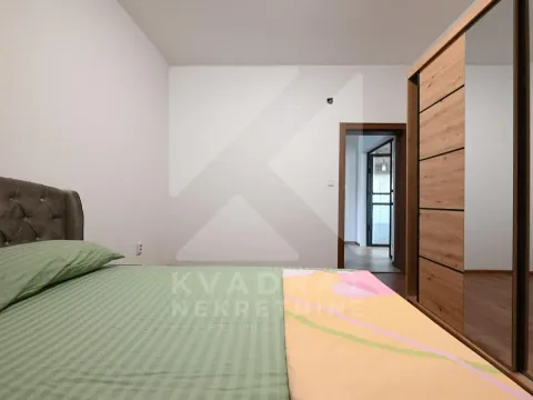 Izdavanje, trosoban stan, 190m², Tološi, Podgorica - image 13