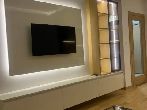 Izdavanje, jednosoban stan, 47m², City Kvart, Podgorica - image 4