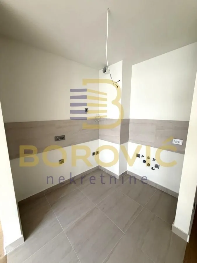 Izdavanje, jednosoban stan, 33m², Novi Beograd Blok 65, Novi Beograd Sve Podlokacije